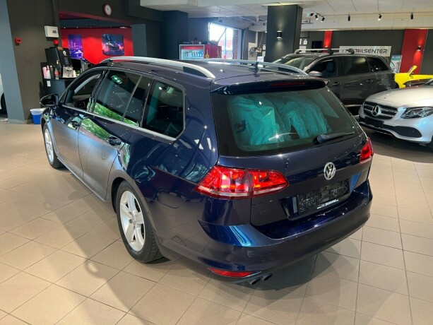 volkswagen-golf-bensin-2015-big-4