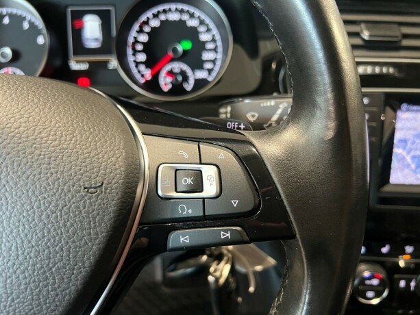 volkswagen-golf-bensin-2015-big-22