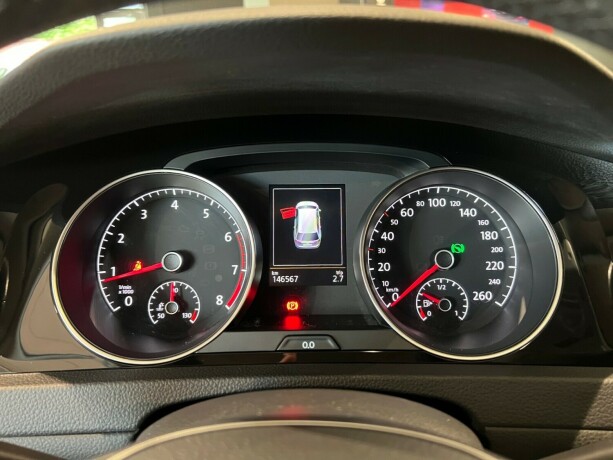 volkswagen-golf-bensin-2015-big-21