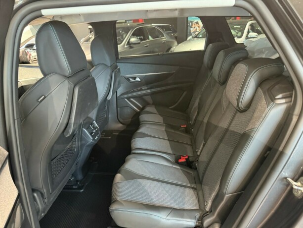 peugeot-5008-diesel-2021-big-11