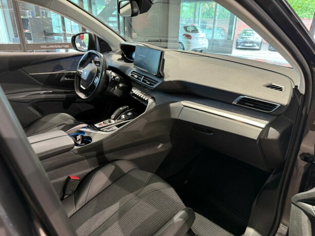 peugeot-5008-diesel-2021-big-17