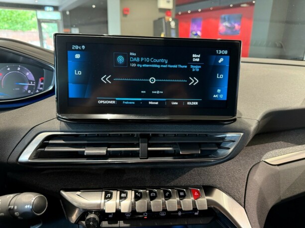 peugeot-5008-diesel-2021-big-20