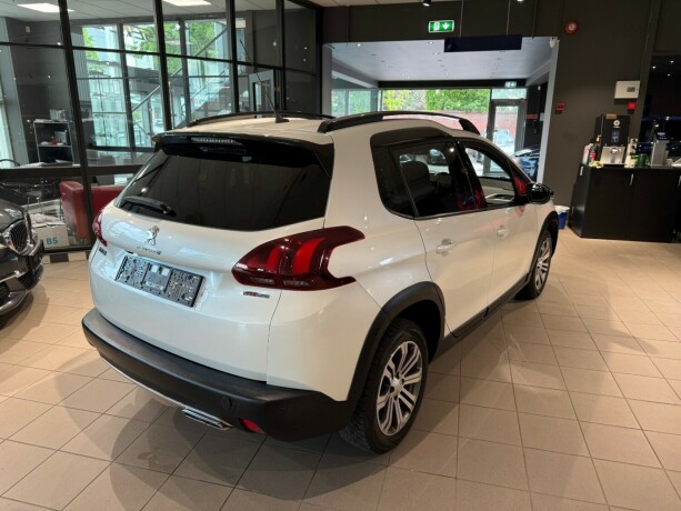 peugeot-2008-bensin-2017-big-8