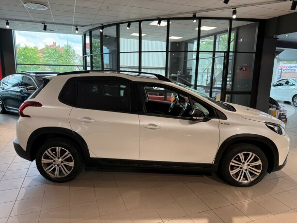 peugeot-2008-bensin-2017-big-7