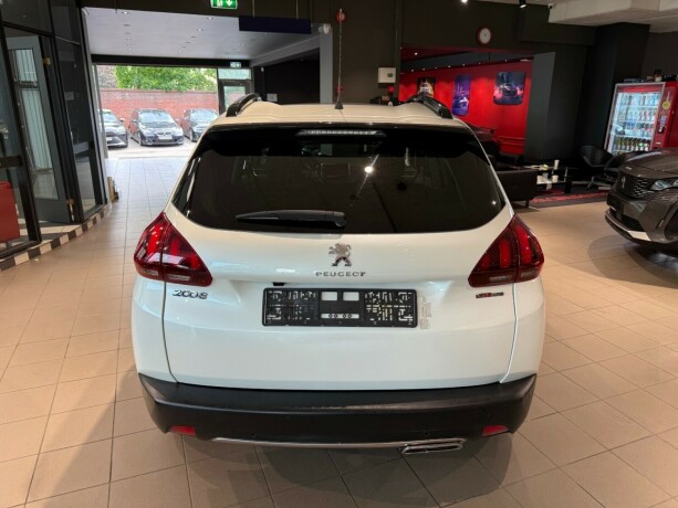 peugeot-2008-bensin-2017-big-3