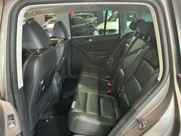 volkswagen-tiguan-diesel-2010-big-13