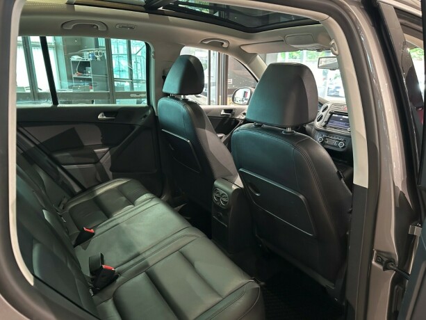 volkswagen-tiguan-diesel-2010-big-15