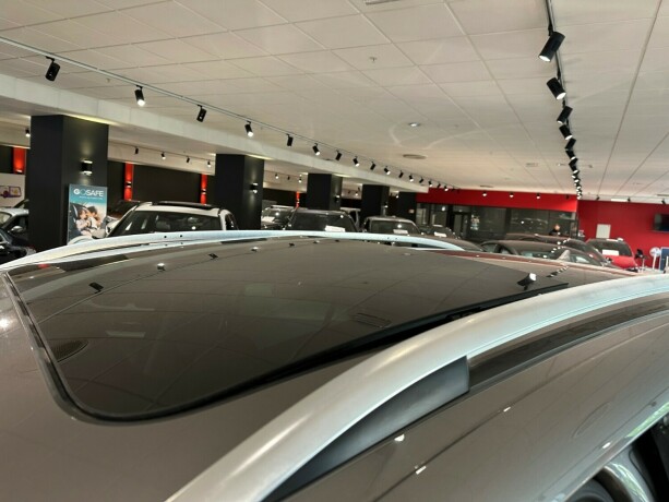 volkswagen-tiguan-diesel-2010-big-26