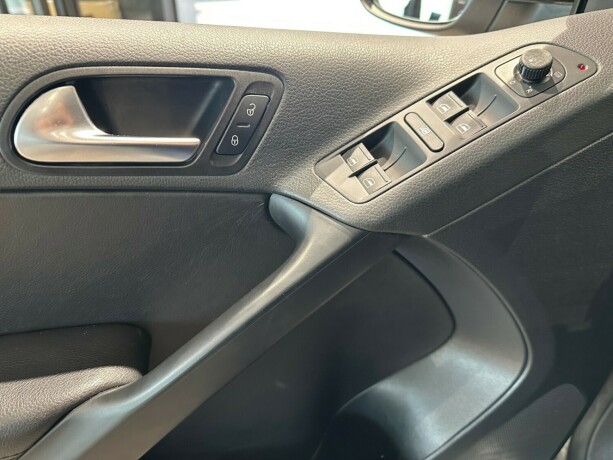 volkswagen-tiguan-diesel-2010-big-23