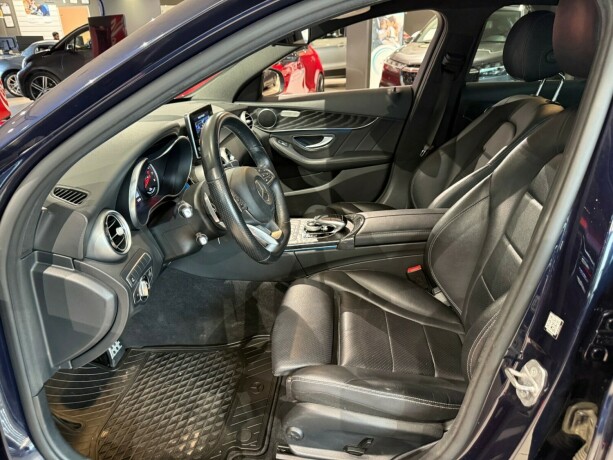 mercedes-benz-c-klasse-elektrisitetbensin-2017-big-7