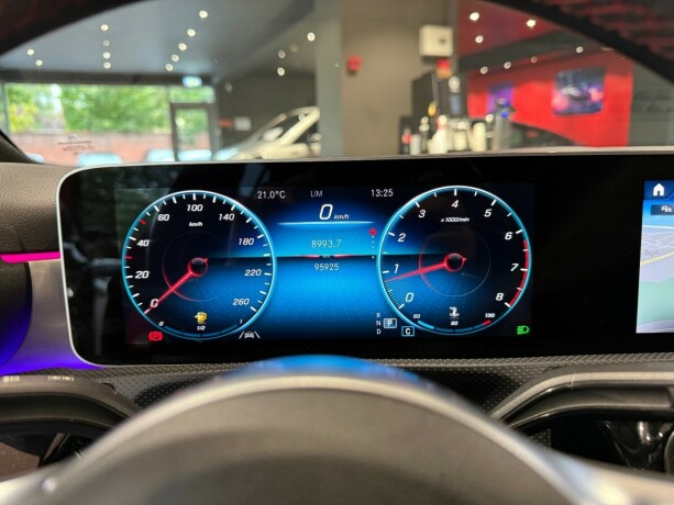 mercedes-benz-a-klasse-bensin-2018-big-24