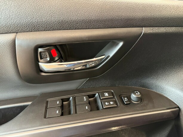 suzuki-sx4-s-cross-elektrisitetbensin-2024-big-28