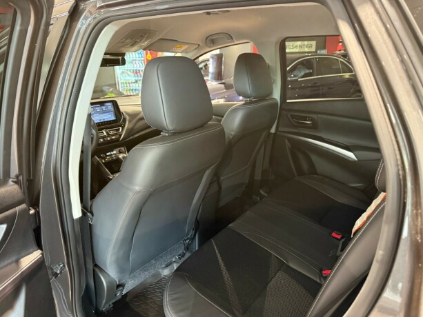 suzuki-sx4-s-cross-elektrisitetbensin-2024-big-10