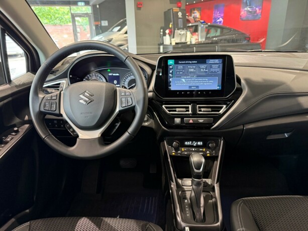 suzuki-sx4-s-cross-elektrisitetbensin-2024-big-14