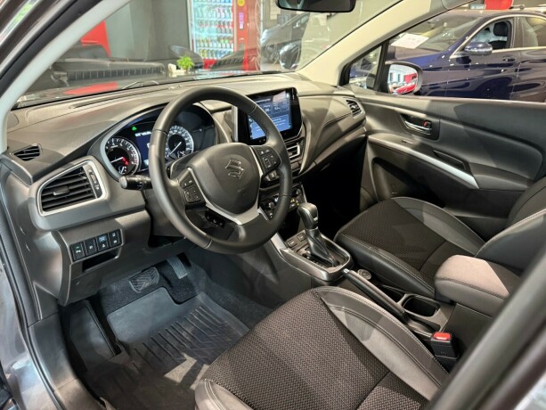 suzuki-sx4-s-cross-elektrisitetbensin-2024-big-12
