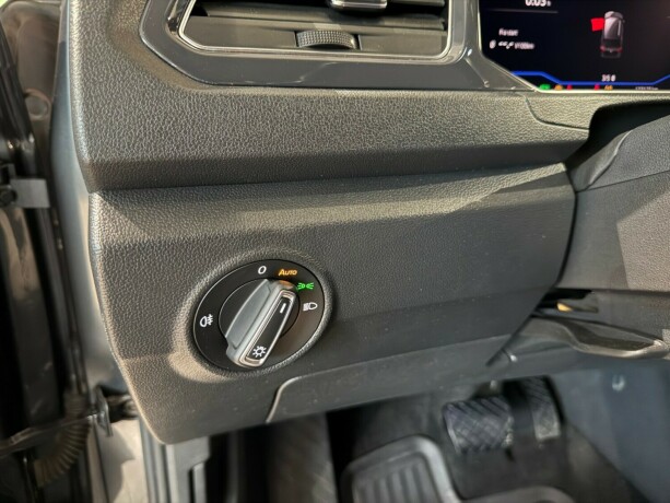 volkswagen-t-roc-bensin-2018-big-25