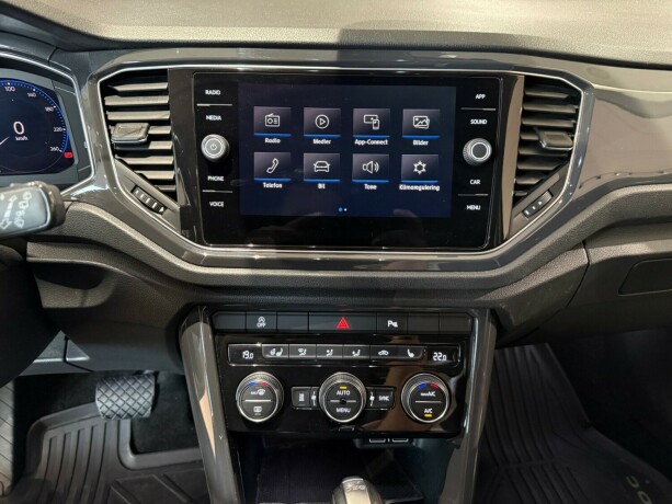 volkswagen-t-roc-bensin-2018-big-18