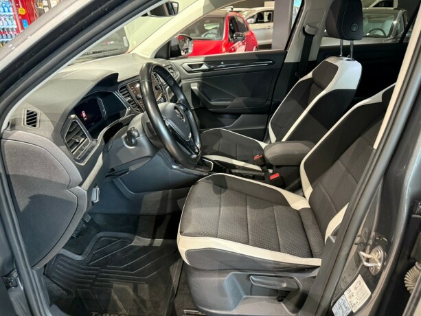 volkswagen-t-roc-bensin-2018-big-11