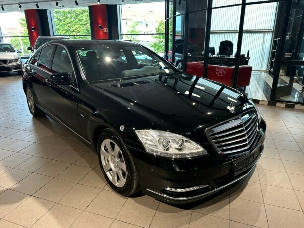 mercedes-benz-s-klasse-diesel-2011-big-6
