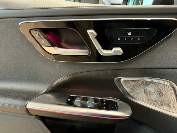 mercedes-benz-c-klasse-elektrisitetbensin-2022-big-24