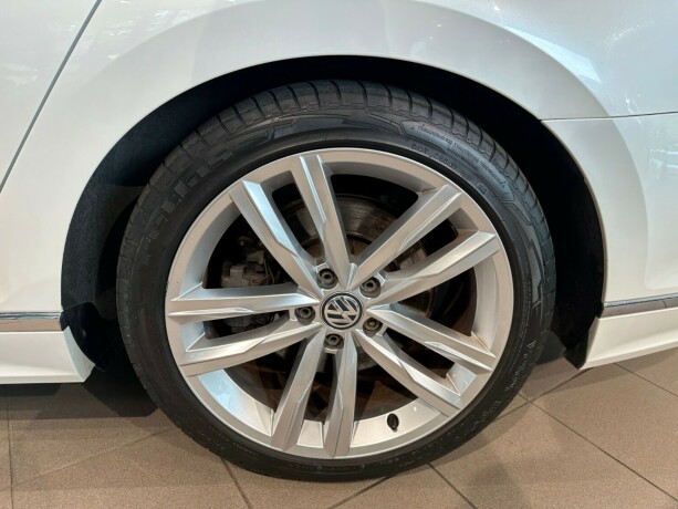 volkswagen-passat-diesel-2017-big-28