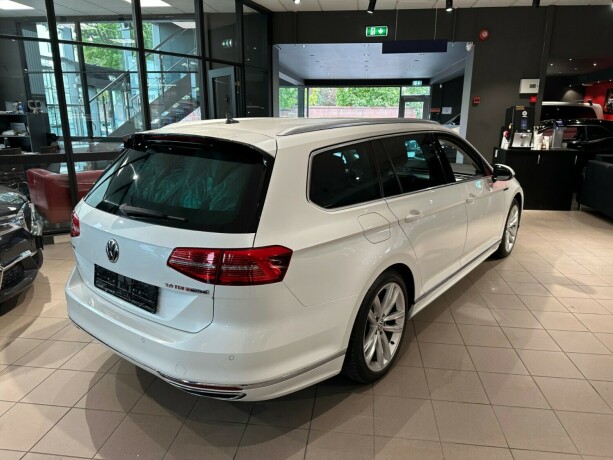 volkswagen-passat-diesel-2017-big-5