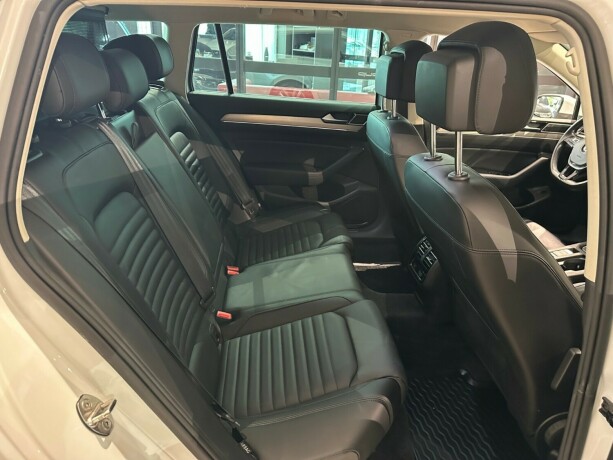 volkswagen-passat-diesel-2017-big-18