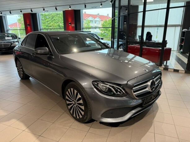 mercedes-benz-e-klasse-elektrisitetbensin-2018-big-10