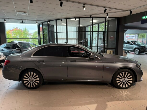 mercedes-benz-e-klasse-elektrisitetbensin-2018-big-5