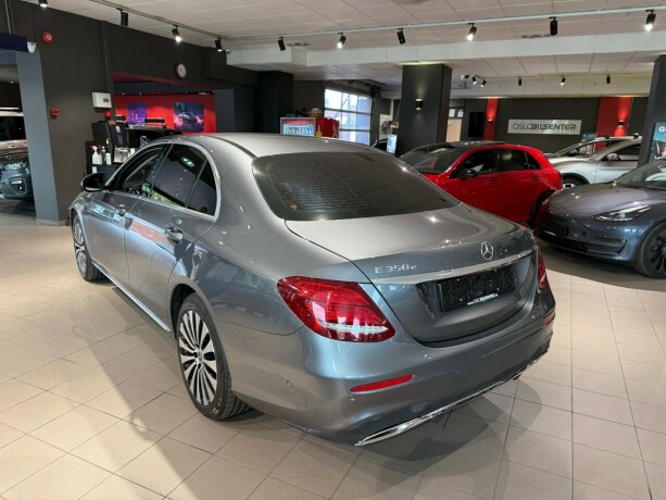 mercedes-benz-e-klasse-elektrisitetbensin-2018-big-4