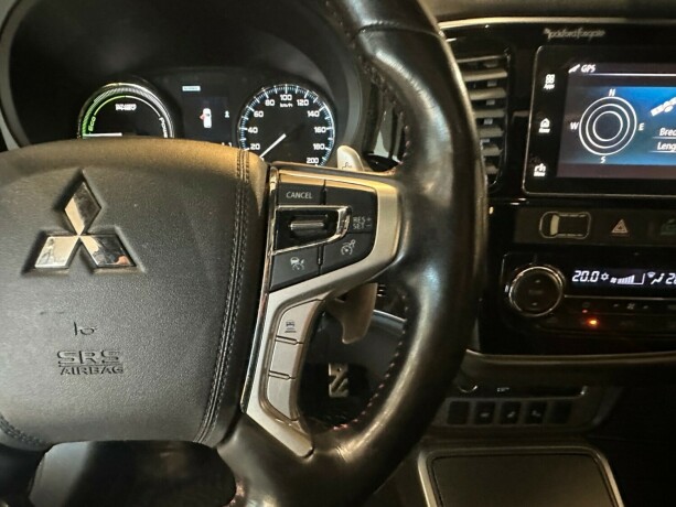 mitsubishi-outlander-elektrisitetbensin-2018-big-28