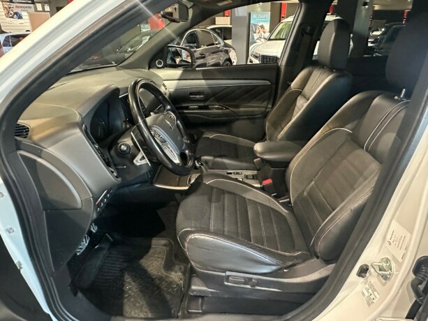 mitsubishi-outlander-elektrisitetbensin-2018-big-9