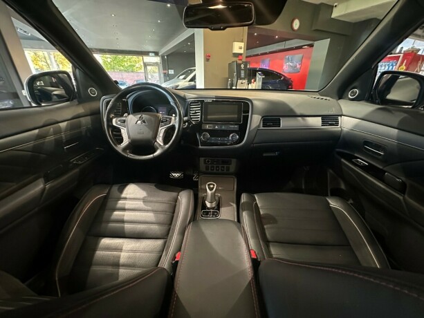 mitsubishi-outlander-elektrisitetbensin-2018-big-11