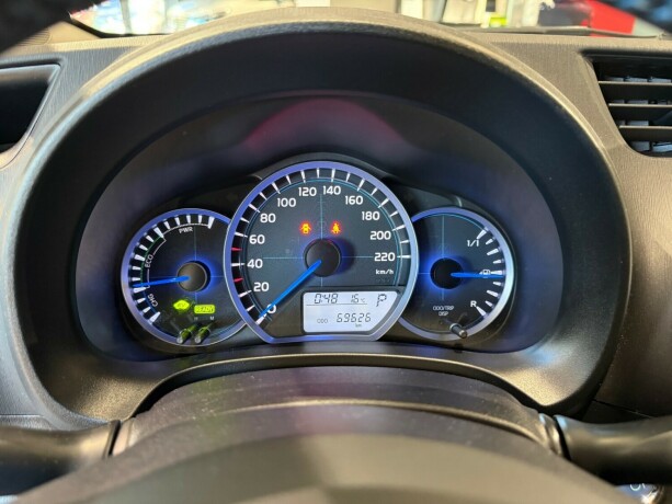 toyota-yaris-bensin-2013-big-22