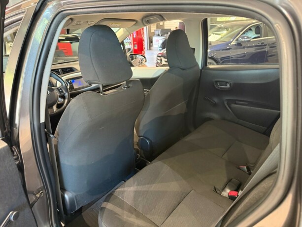 toyota-yaris-bensin-2013-big-14