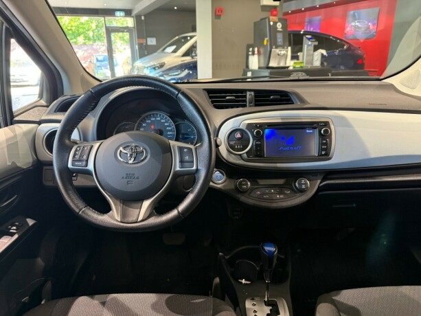 toyota-yaris-bensin-2013-big-12