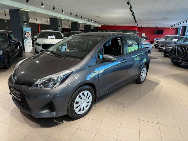 toyota-yaris-bensin-2013-big-5