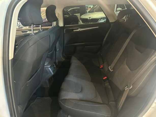 ford-mondeo-diesel-2017-big-13