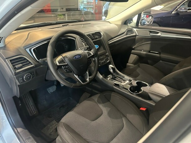 ford-mondeo-diesel-2017-big-8