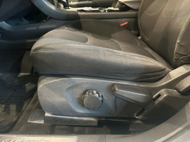 ford-mondeo-diesel-2017-big-27