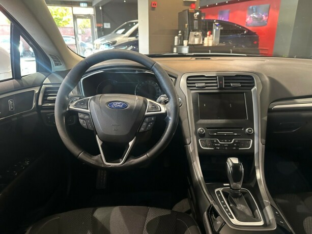 ford-mondeo-diesel-2017-big-16