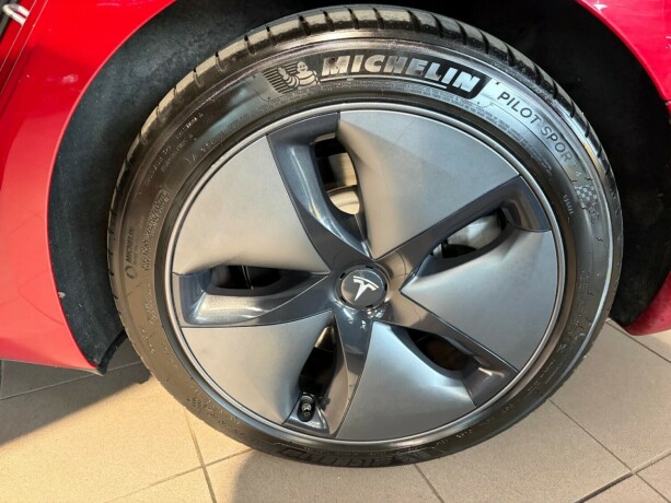 tesla-model-3-elektrisitet-2019-big-31