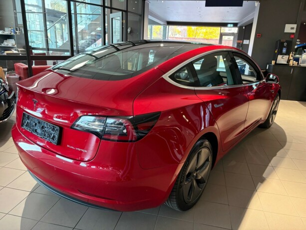 tesla-model-3-elektrisitet-2019-big-6