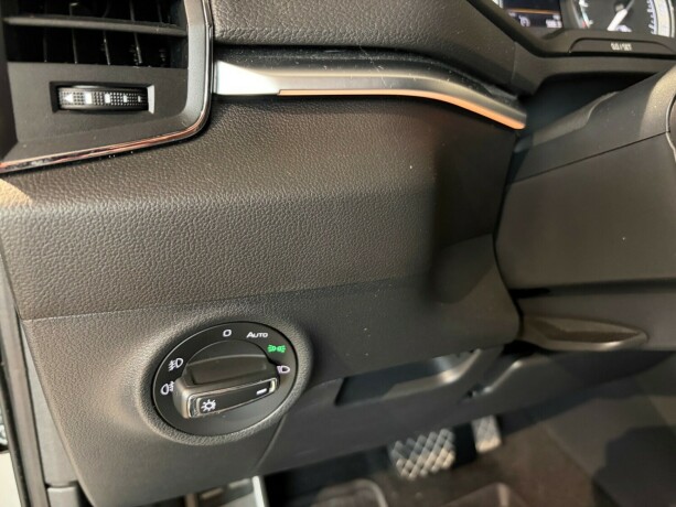 skoda-karoq-diesel-2018-big-26