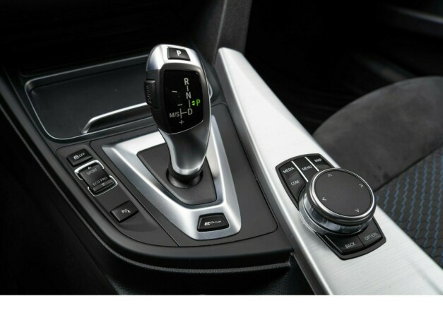 bmw-3-serie-elektrisitetbensin-2018-big-27