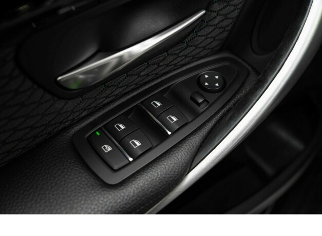 bmw-3-serie-elektrisitetbensin-2018-big-32