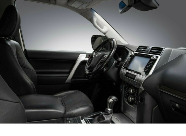 toyota-land-cruiser-diesel-2018-big-12