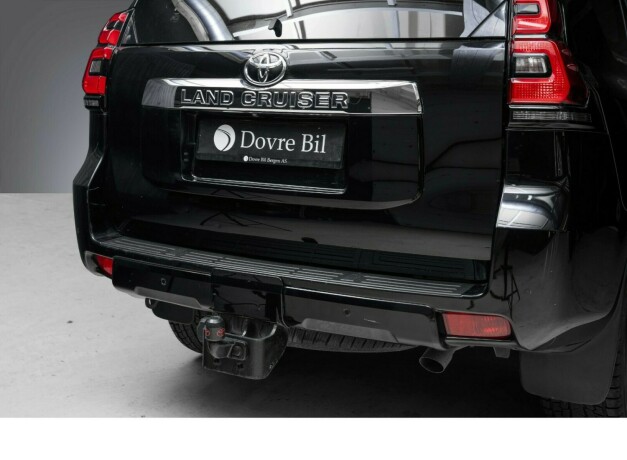 toyota-land-cruiser-diesel-2018-big-9