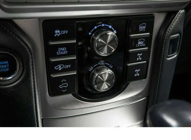 toyota-land-cruiser-diesel-2018-big-22