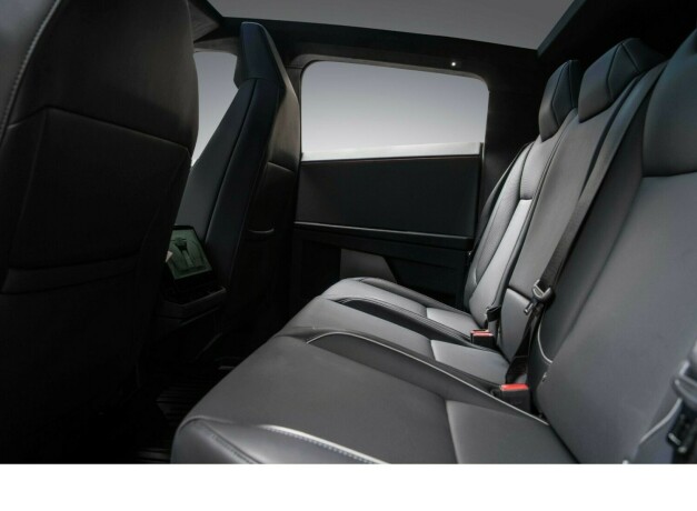 tesla-cybertruck-elektrisitet-2024-big-53